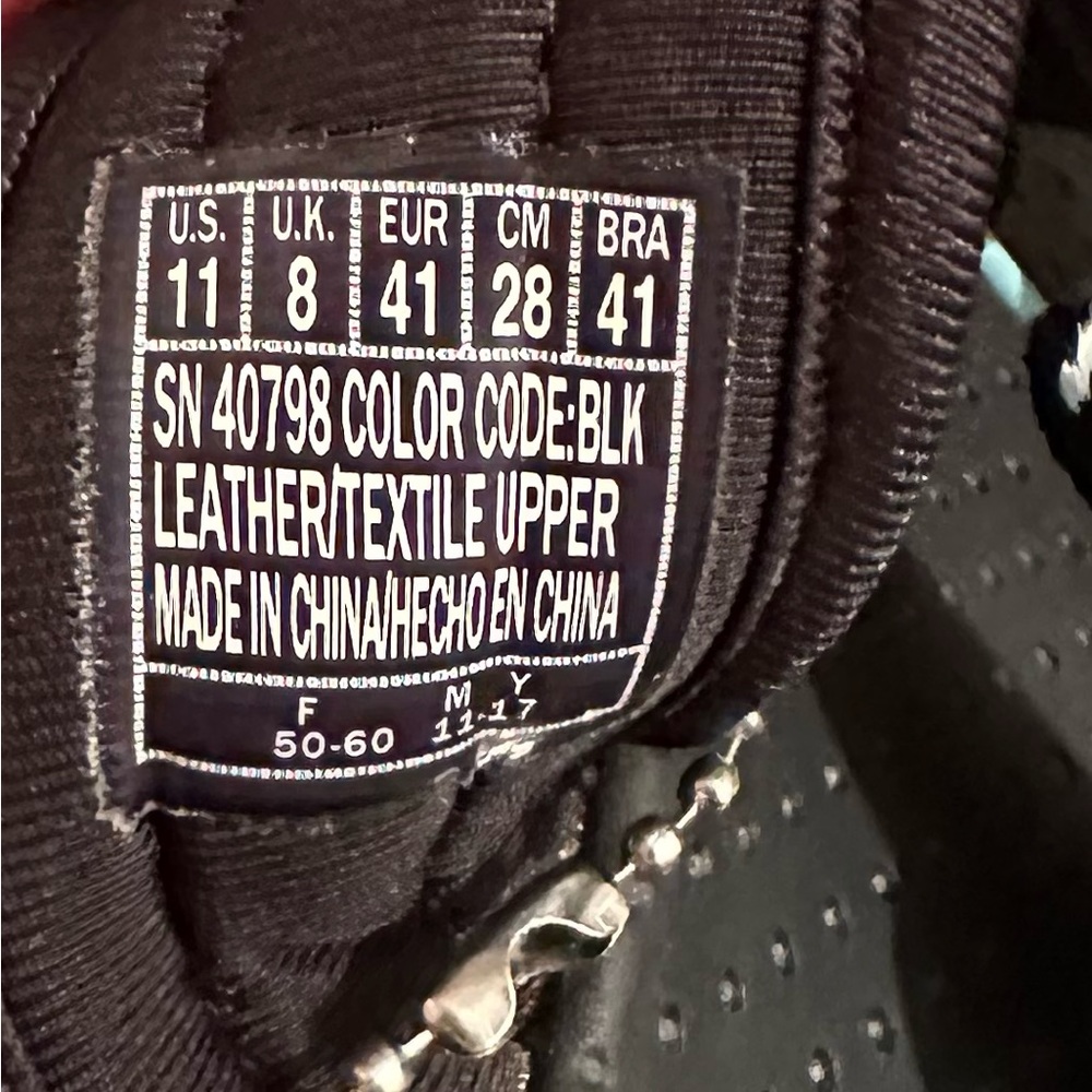 NWT Skechers 11M - Picture 8 of 9